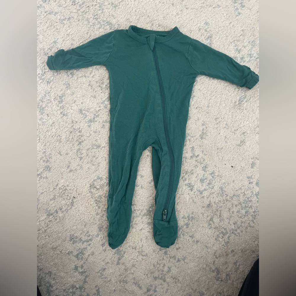 Green Kyte BABY Onesie size newborn